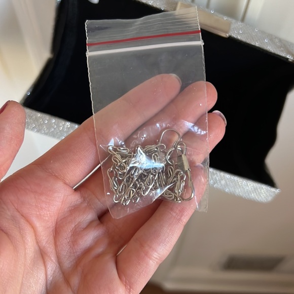 Sparkly Cross Body Purse - Picture 6 of 9